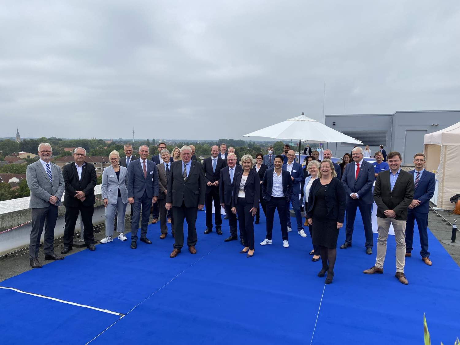 An der Eröffnungsfeier der neuen Schlaganfallstation in Warendorf nahmen am zahlreiche Gäste teil.